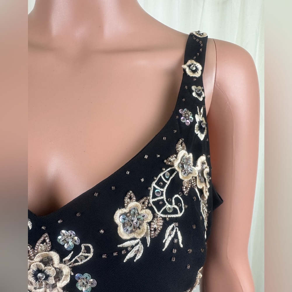 R&M Richards Elegant Black Floral Embroidered & Beaded Dress Size 8P - Picture 7 of 16
